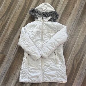 Weatherproof Women's White Puffer Coat with Faux Fur Hood